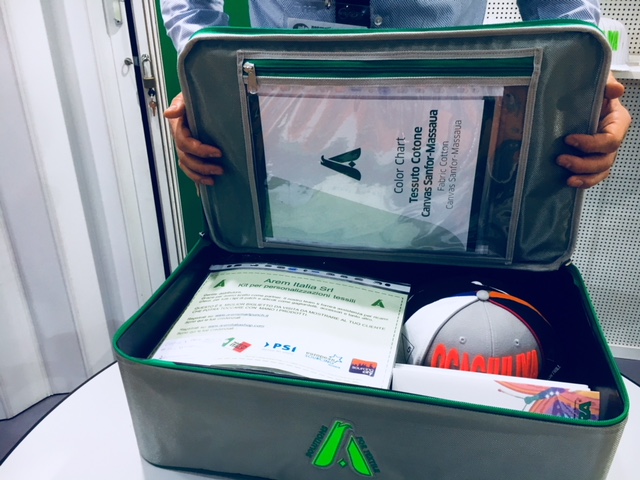 Valigetta kit istruzioni stampe e ricami nuovi aggiornamenti.
